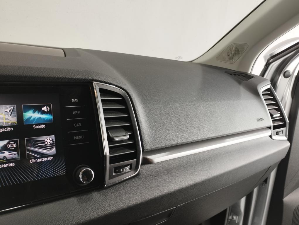 Skoda Karoq 1.0 TSI Selection 81 kW (110 CV) - 16