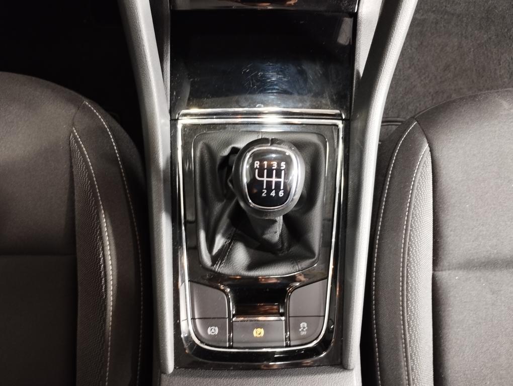 Skoda Karoq 1.0 TSI Selection 81 kW (110 CV) - 17