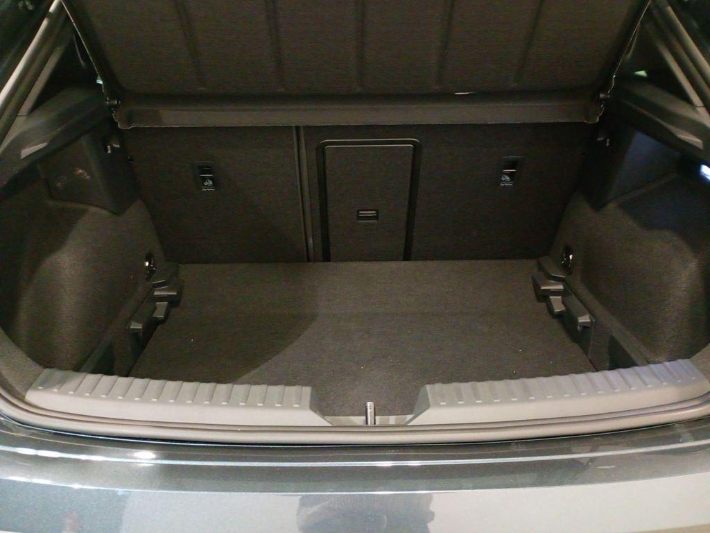 CUPRA León 1.5 eTSI DSG 110 kW (150 CV) - 6