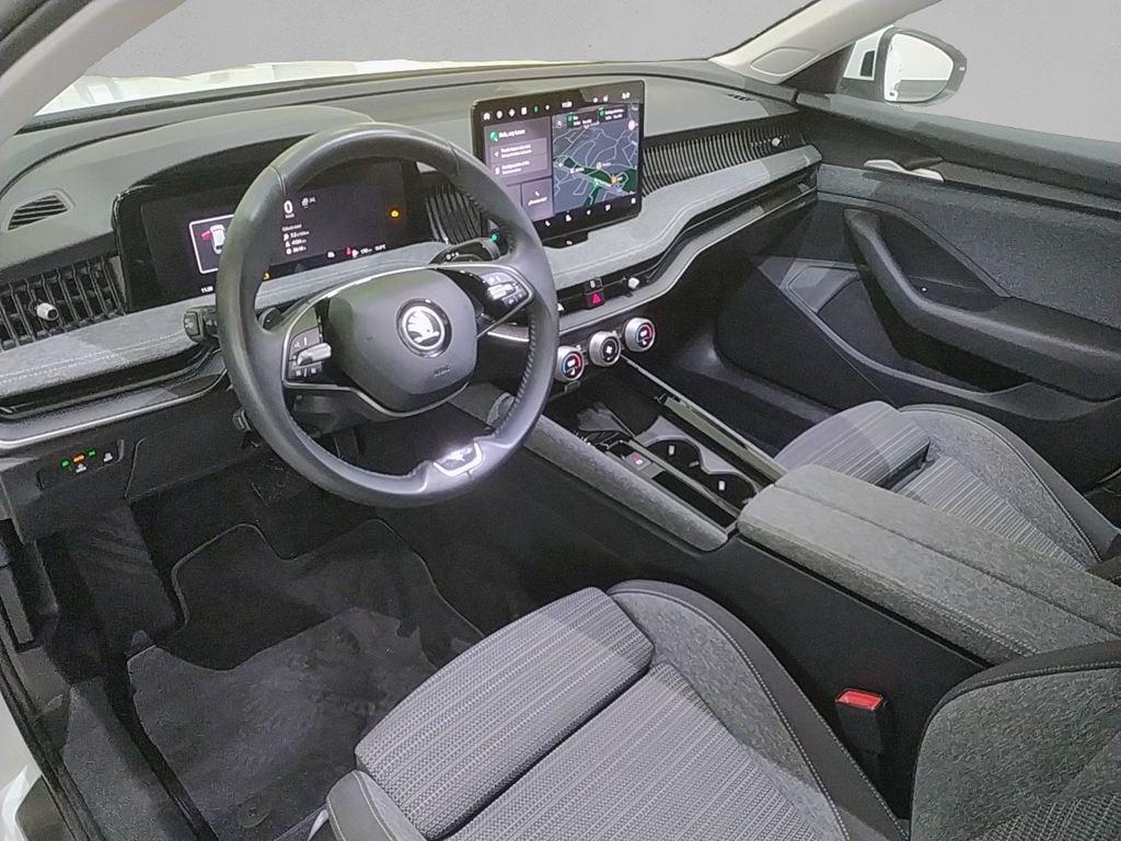 Skoda Superb Combi 2.0 TDI Selection DSG 110 kW (150 CV) - 8