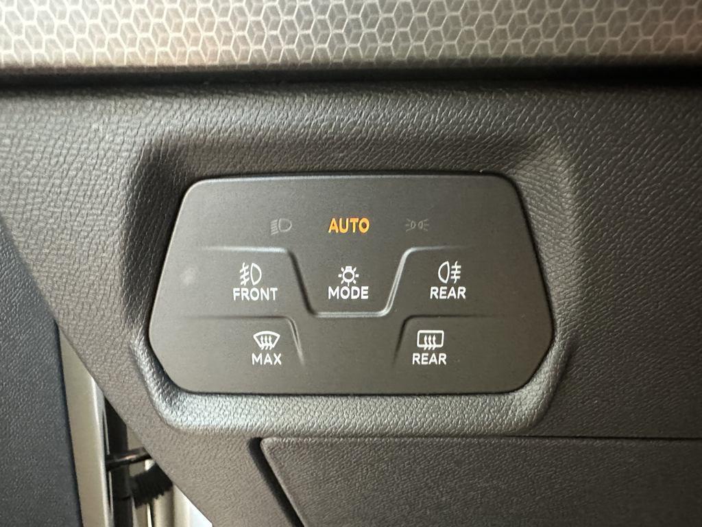 SEAT León 1.5 eTSI S&S Style Special Edition Vision DSG 110 kW (150 CV) - 8