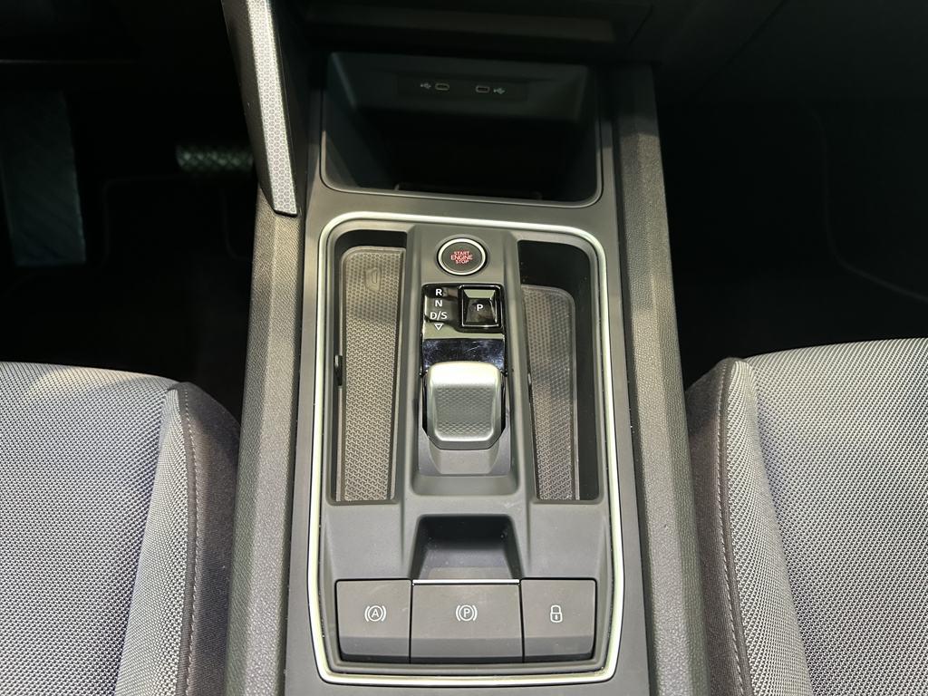 SEAT León 1.5 eTSI S&S Style Special Edition Vision DSG 110 kW (150 CV) - 10