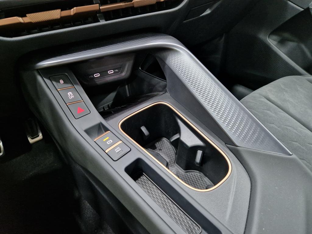 CUPRA Terramar 1.5 TSI e-Hybrid DSG 150 kW (204 CV) - 15