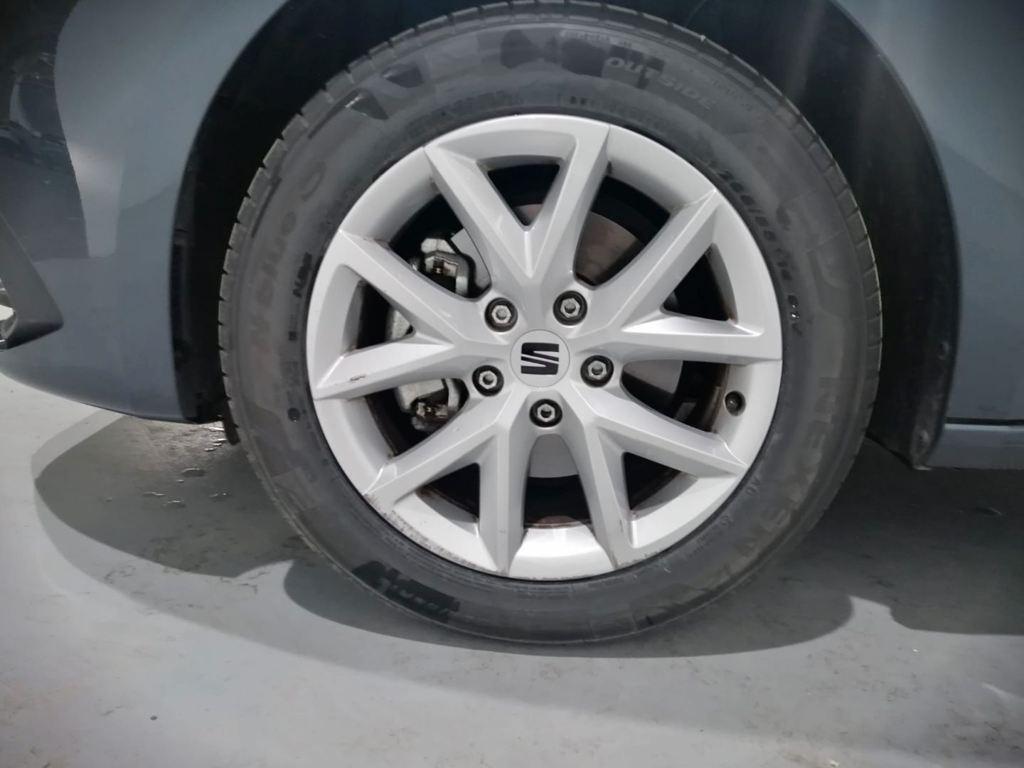 SEAT León 1.5 eTSI Style 25 Aniversario DSG 85 kW (116 CV) - 7