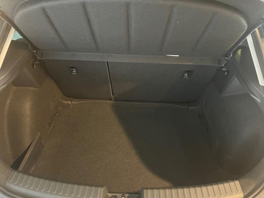 SEAT León 1.5 TSI S&S Style 25 Aniversario 85 kW (116 CV) - 6