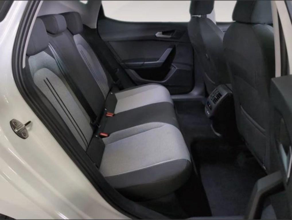 SEAT León 1.5 TSI S&S Style 25 Aniversario 85 kW (116 CV) - 5