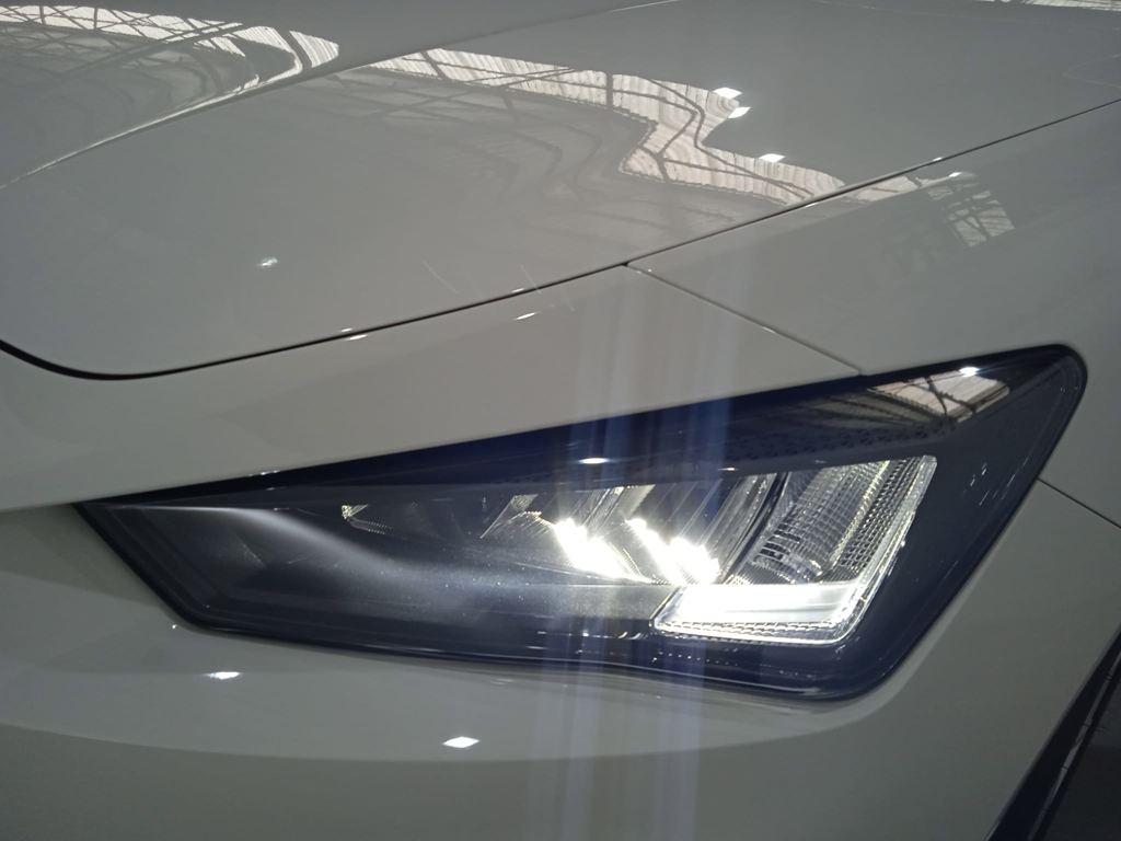 SEAT León 1.5 eTSI Style 25 Aniversario DSG 85 kW (116 CV) - 8
