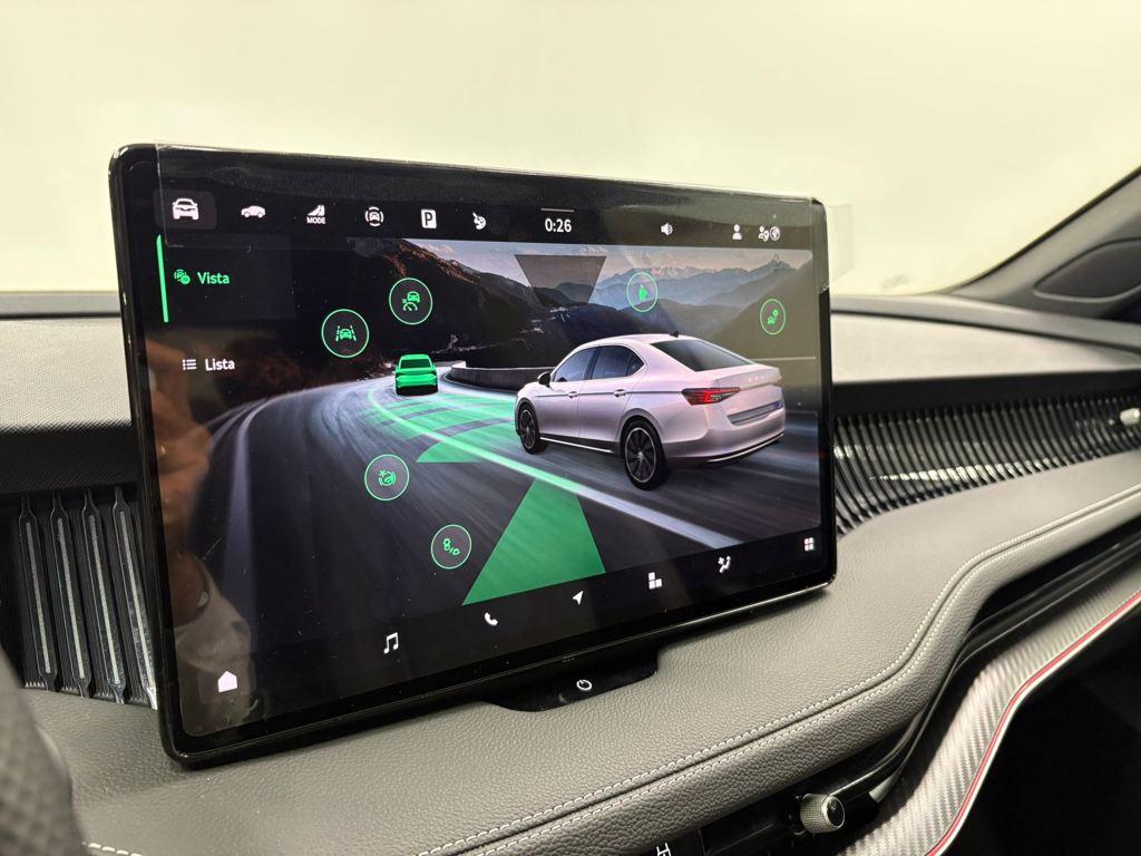 Skoda Superb 1.5 TSI m-HEV Sportline DSG 110 kW (150 CV) - 16