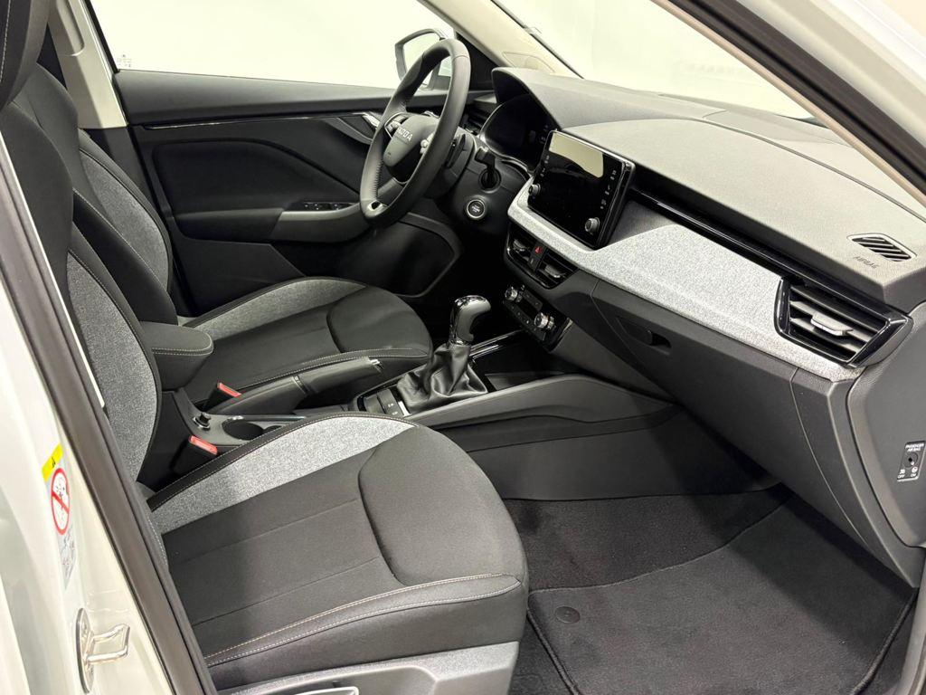 Skoda Kamiq 1.0 TSI Selection DSG 85 kW (115 CV) - 4