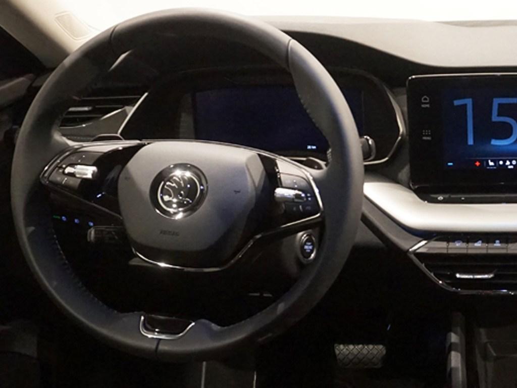 Skoda Octavia 1.4 TSI iV P-HEV Selection DSG 150 kW (204 CV) - 8