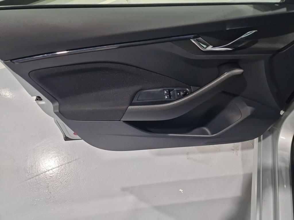 Skoda Kamiq 1.0 TSI Emotion 81 kW (110 CV) - 9