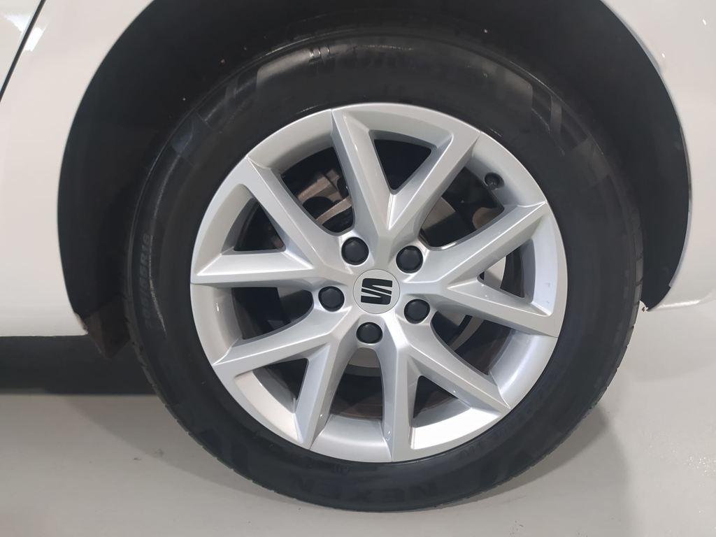 SEAT León 1.5 eTSI Style 25 Aniversario DSG 85 kW (116 CV) - 7