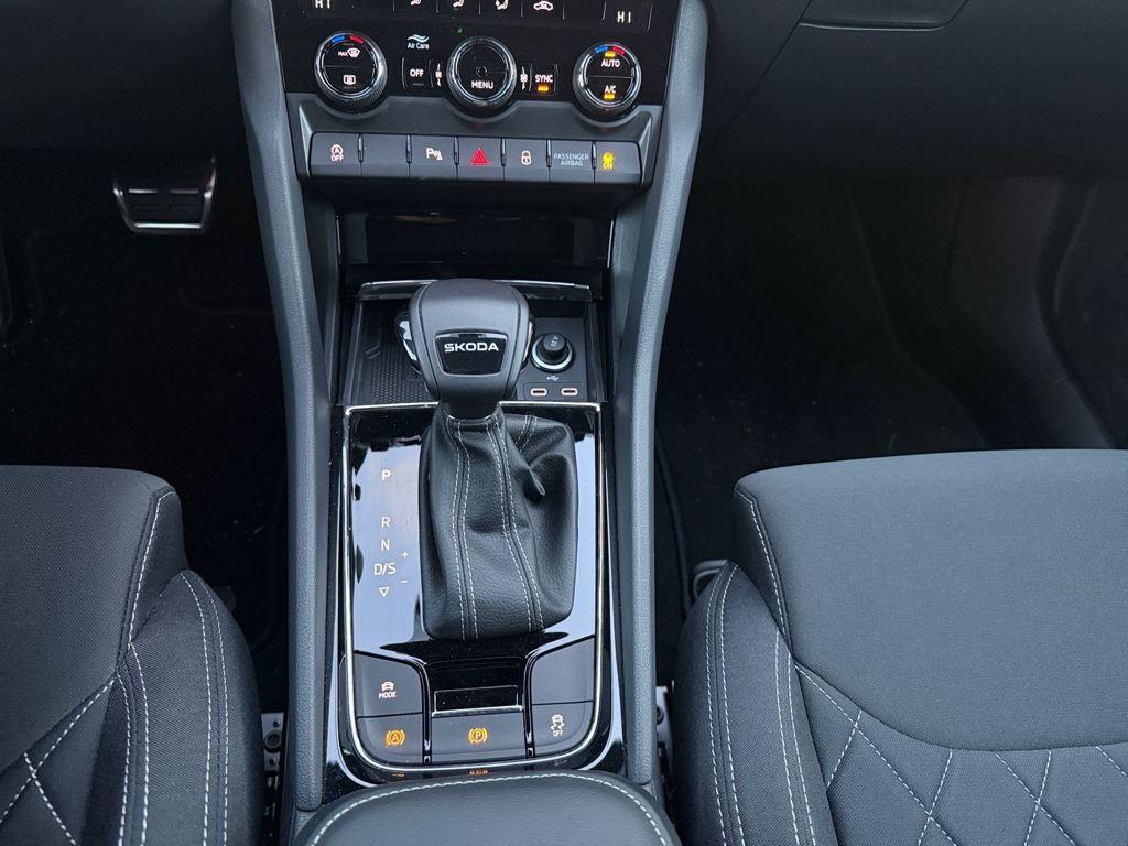 Skoda Karoq 1.5 TSI ACT Sportline DSG 110 kW (150 CV) - 10