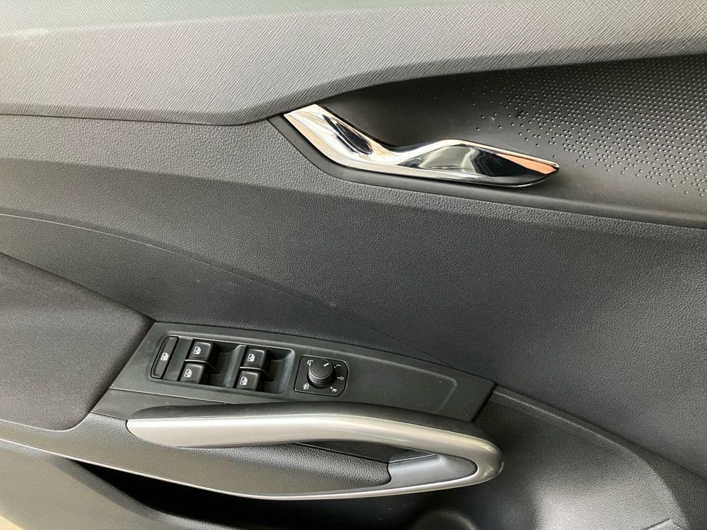 Skoda Fabia 1.0 TSI Design DSG 85 KW (115 CV) - 12