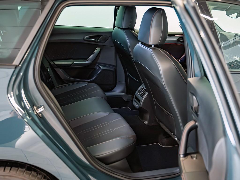 CUPRA Leon Sportstourer 1.5 eTSI DSG 110 kW (150 CV) - 5