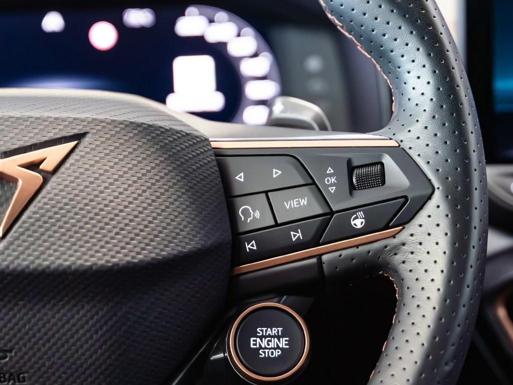 CUPRA Leon Sportstourer 1.5 eTSI DSG 110 kW (150 CV) - 12