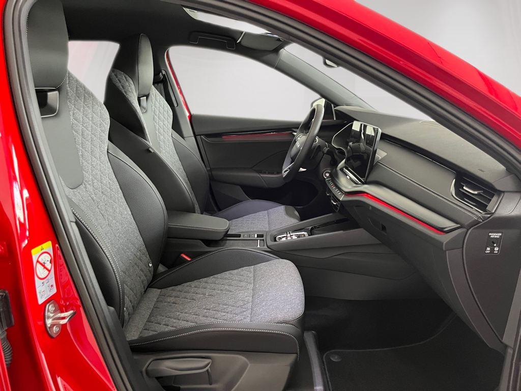 Skoda Octavia Combi 1.5 TSI m-HEV Sportline DSG 110 kW (150 CV) - 4