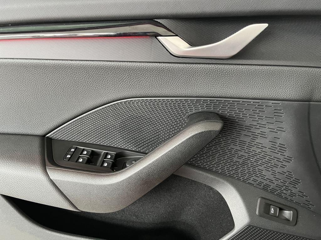 Skoda Octavia Combi 1.5 TSI m-HEV Sportline DSG 110 kW (150 CV) - 10