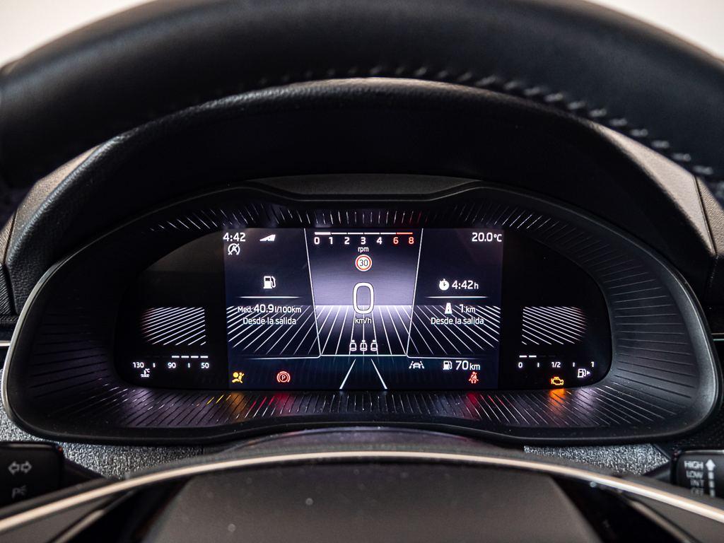 Skoda Kamiq 1.0 TSI Selection 85 kW (115 CV) - 9