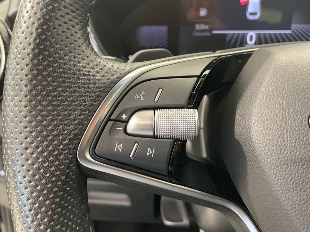 Skoda Fabia 1.0 TSI Design DSG 85 KW (115 CV) - 8