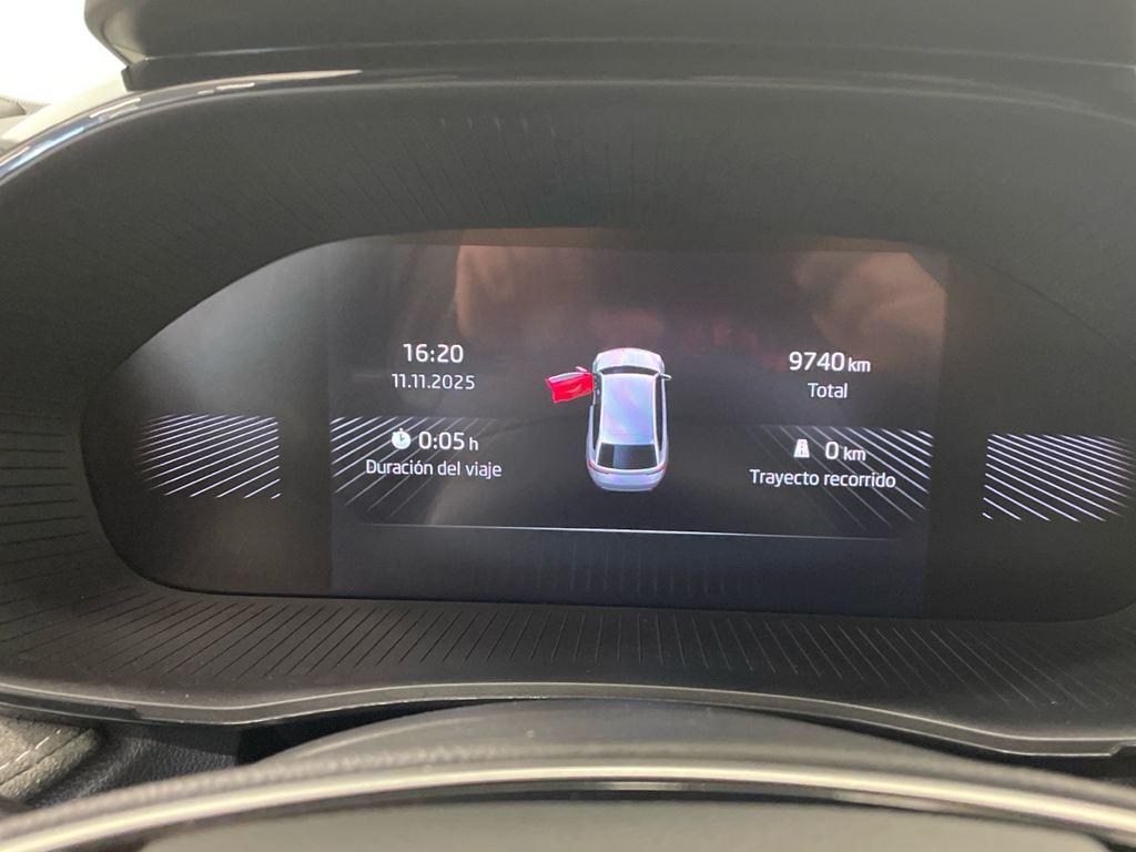 Skoda Fabia 1.0 TSI Design DSG 85 KW (115 CV) - 16