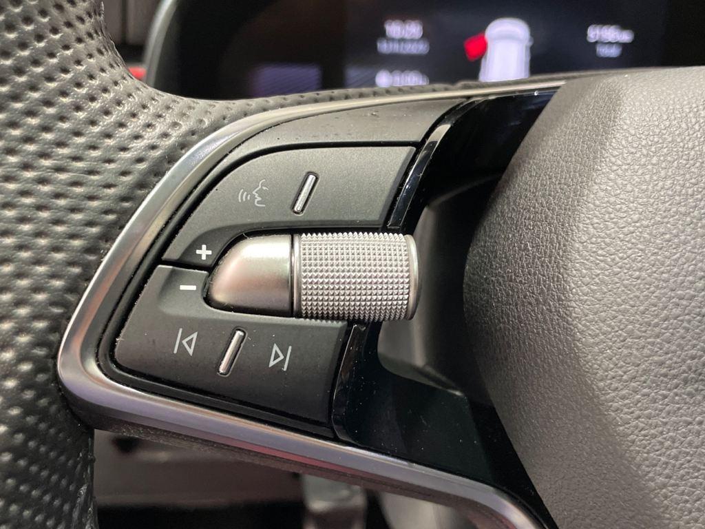 Skoda Kamiq 1.0 TSI Design 85 kW (115 CV) - 8