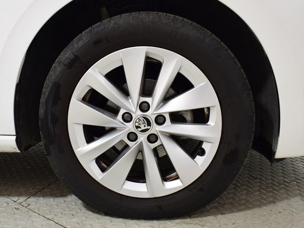 Skoda Scala 1.0 TSI Essence 70 kW (95 CV) - 7