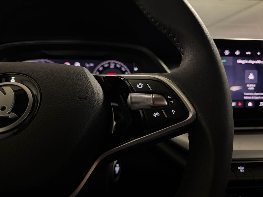 Skoda Octavia Combi 2.0 TDI Selection DSG 110 kW (150 CV) - 9