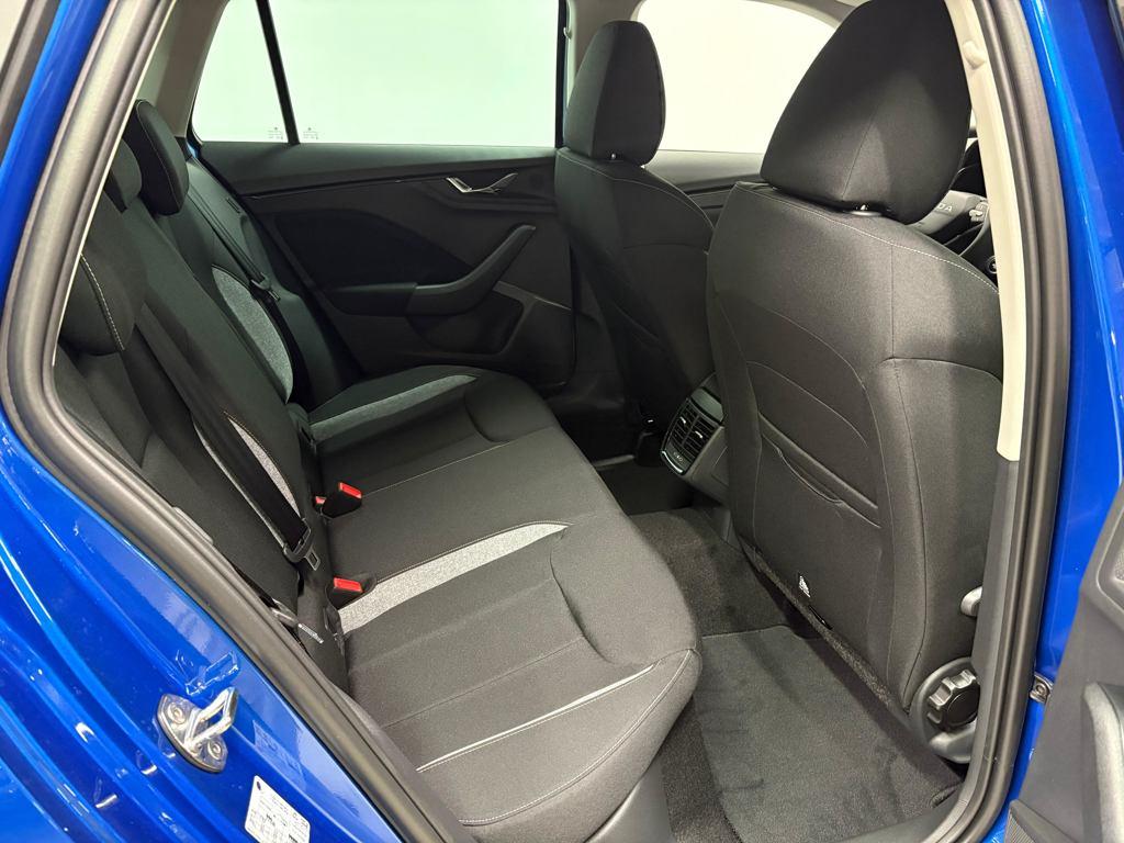 Skoda Kamiq 1.0 TSI Selection DSG 85 kW (115 CV) - 5