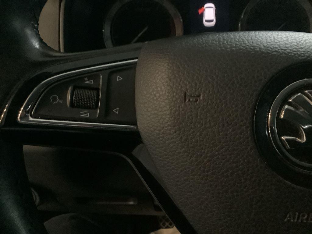 Skoda Karoq 1.0 TSI Ambition 85 kW (115 CV) - 8