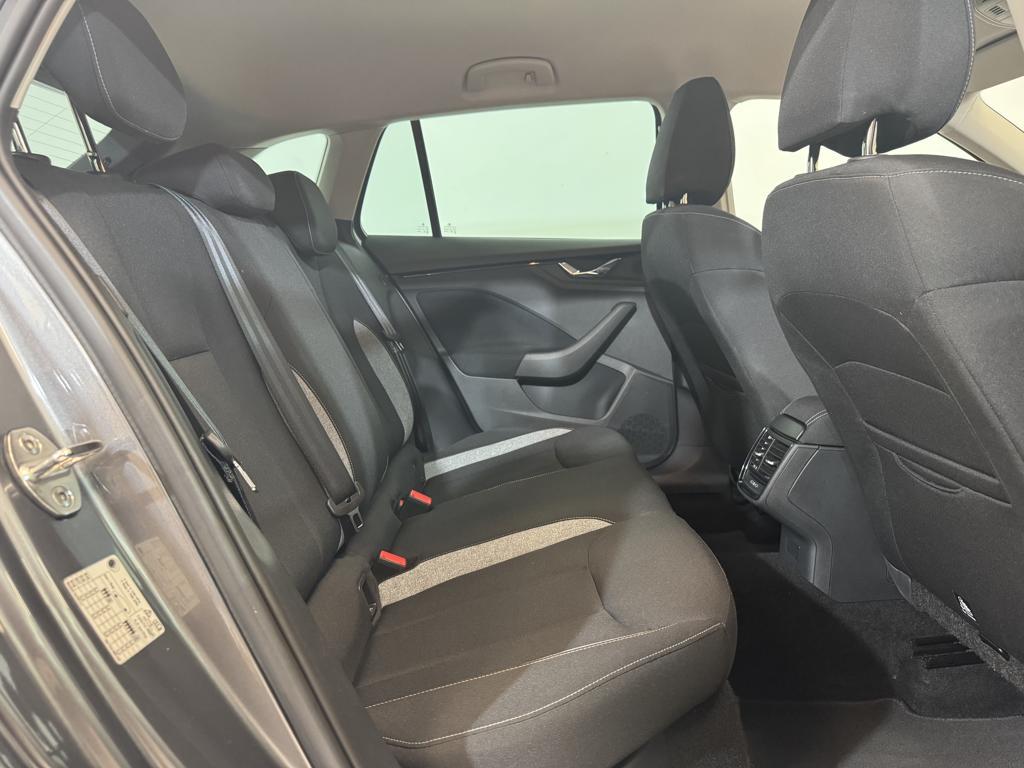 Skoda Scala 1.0 TSI Selection DSG 85 kW (115 CV) - 5