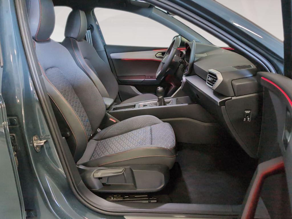 SEAT León 1.5 TSI S&S FR 25 Aniversario 85 kW (116 CV) - 4