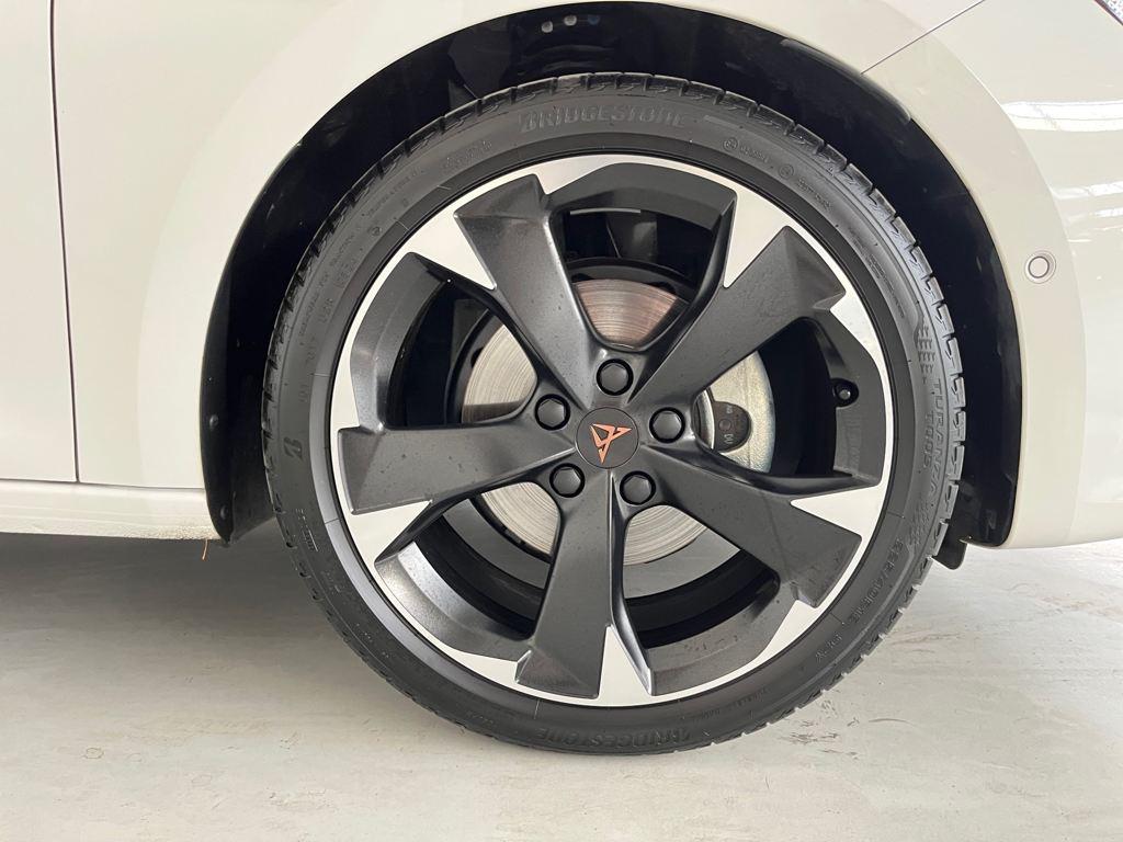 CUPRA Leon Sportstourer 1.5 eTSI DSG 110 kW (150 CV) - 7