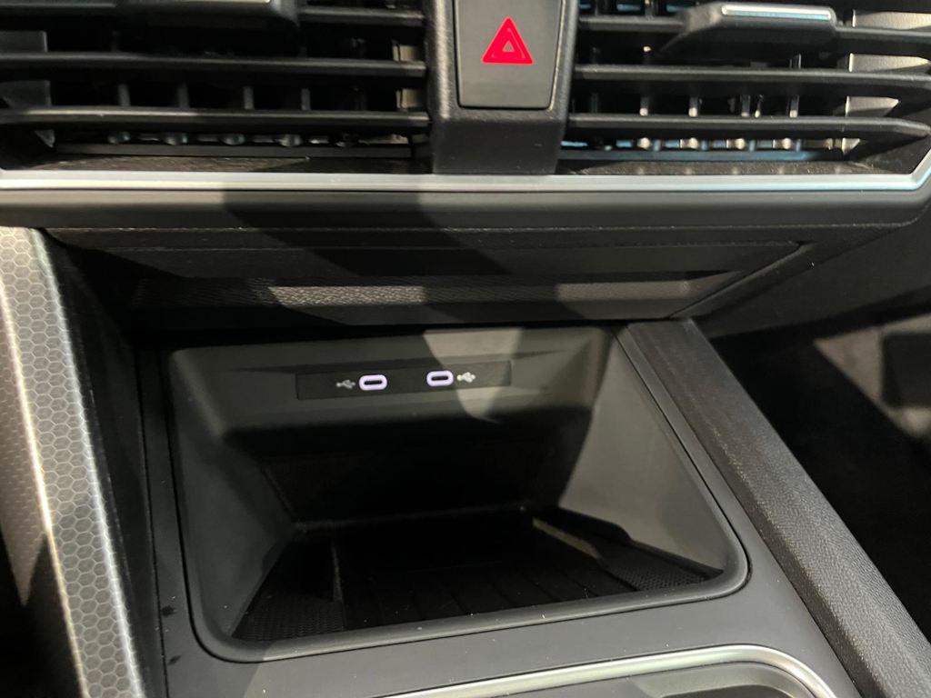 SEAT León ST 1.5 eTSI Style 25 Aniversario DSG 85 kW (116 CV) - 8