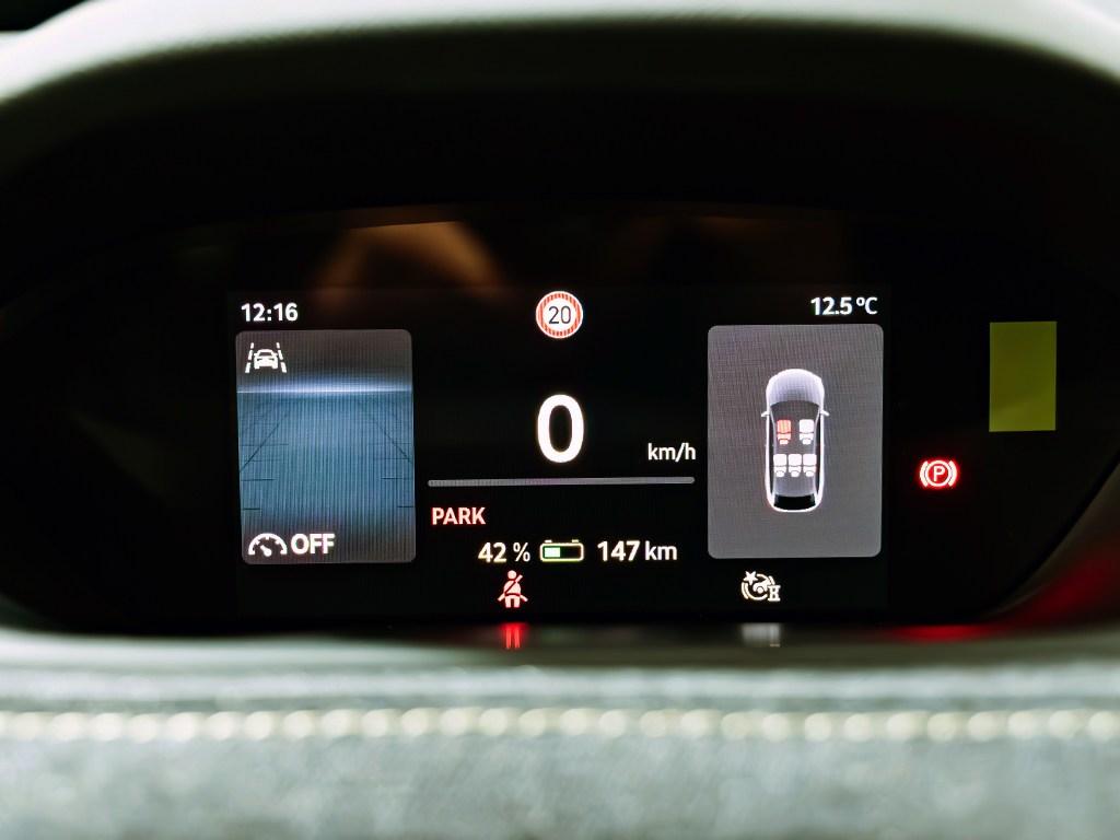 Skoda Elroq 60 63 kWh 150 kW (204 CV) - 12