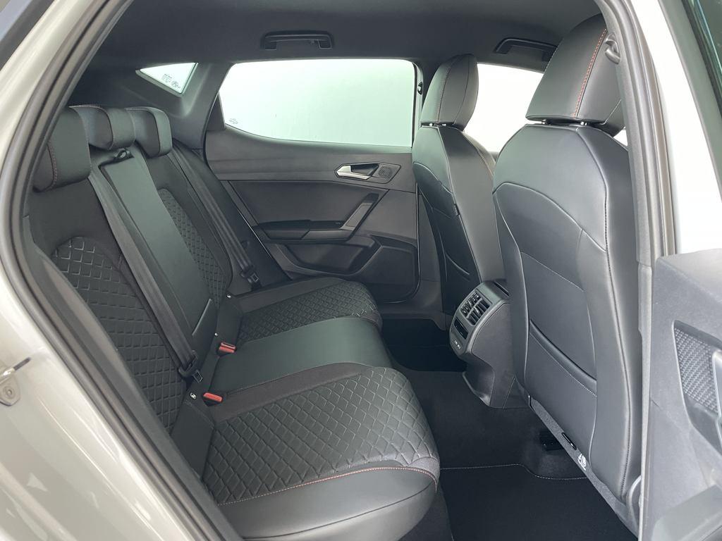 SEAT León 1.5 TSI S&S FR 25 Aniversario 85 kW (116 CV) - 5