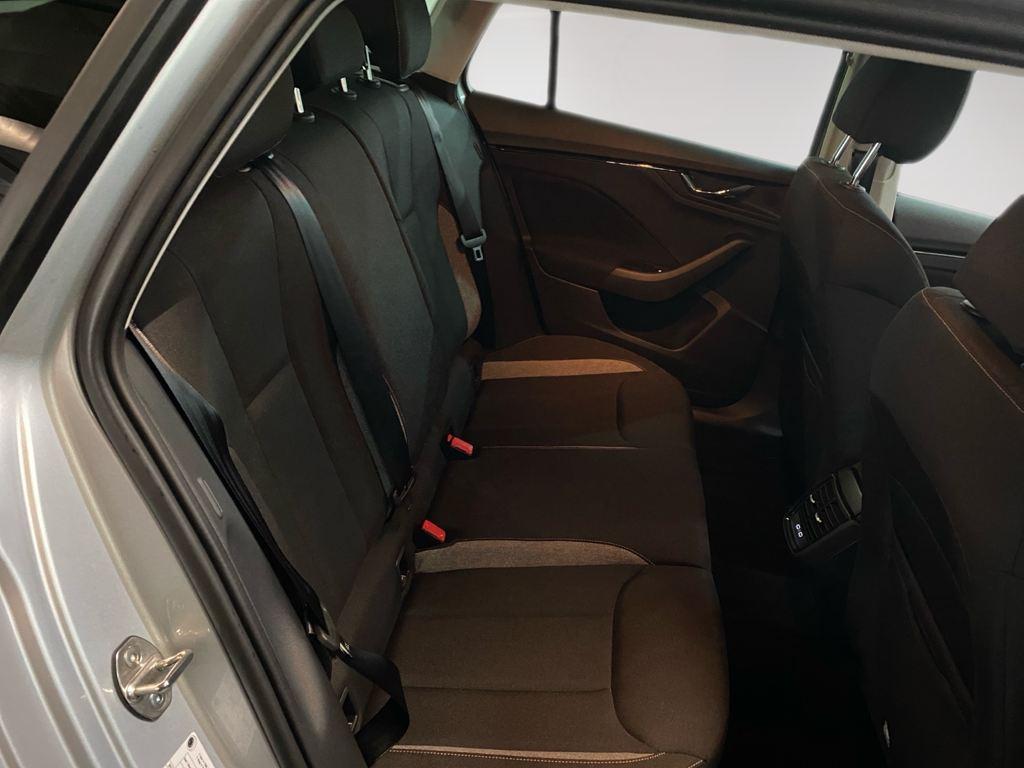 Skoda Kamiq 1.0 TSI Selection 85 kW (115 CV) - 5