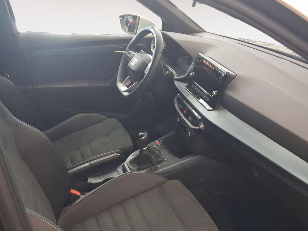 SEAT Arona 1.0 TSI S&S Xperience XM 85 kW (115 CV) - 4