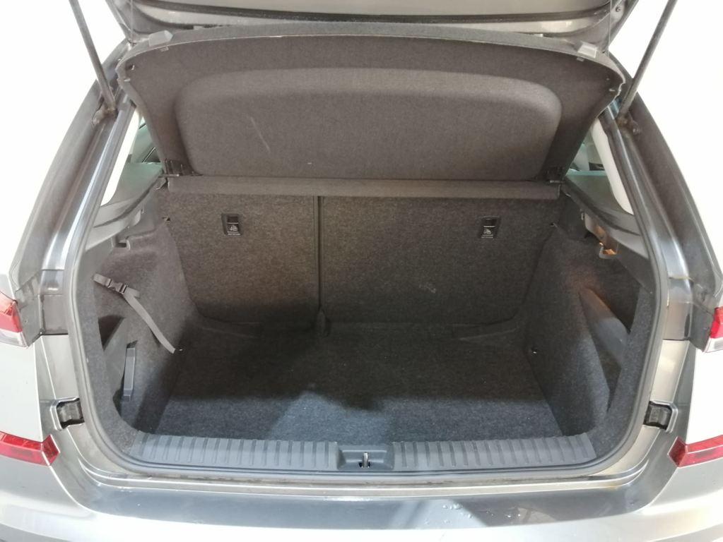 Skoda Kamiq 1.0 TSI Selection DSG 85 kW (115 CV) - 6