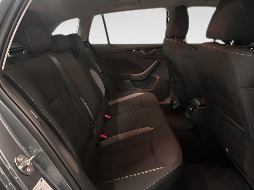 Skoda Scala 1.0 TSI Selection 85 kW (115 CV) - 5