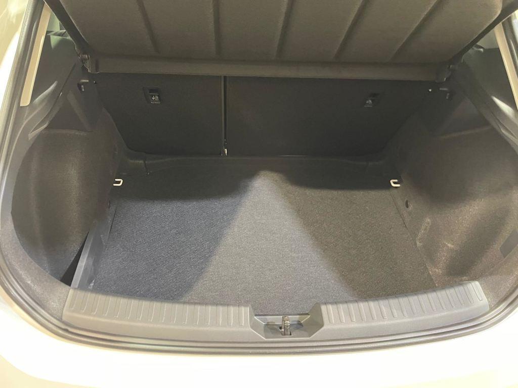 SEAT León 1.5 eTSI Style 25 Aniversario DSG 85 kW (116 CV) - 6