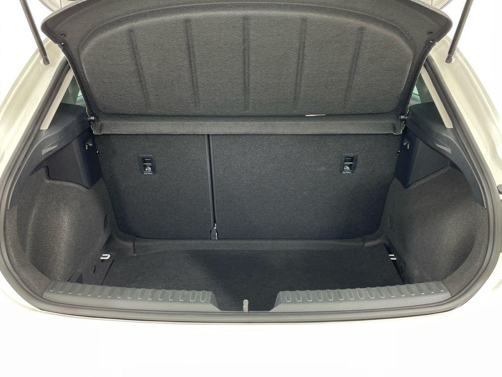 SEAT León 2.0 TDI S&S Style XS 85 kW (115 CV) - 6