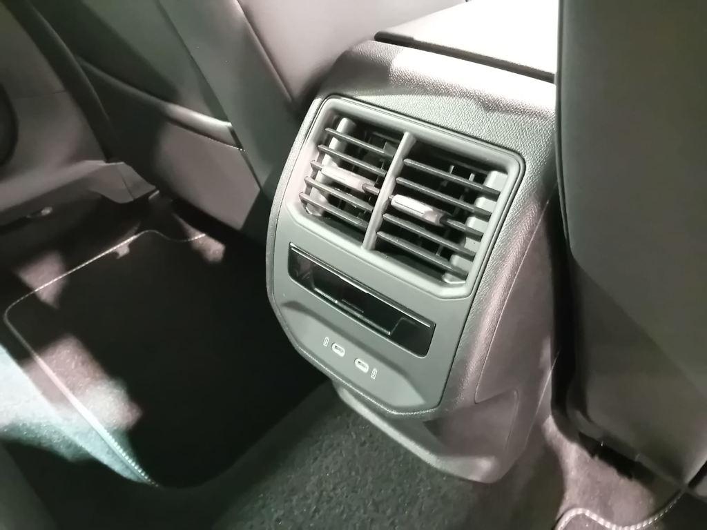 SEAT León 1.5 eTSI S&S FR Special Edition Vision DSG 110 kW (150 CV) - 10