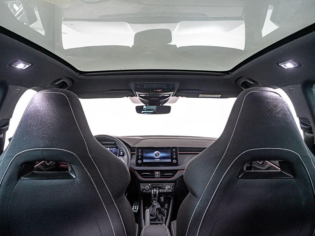 Skoda Kamiq 1.5 TSI Monte Carlo DSG 110 kW (150 CV) - 9