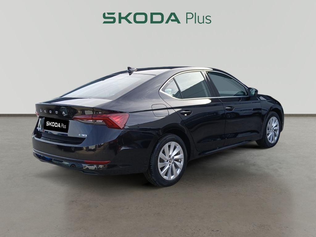 Skoda Octavia 1.0 TSI MHEV Selection DSG 81 kW (110 CV) - 11