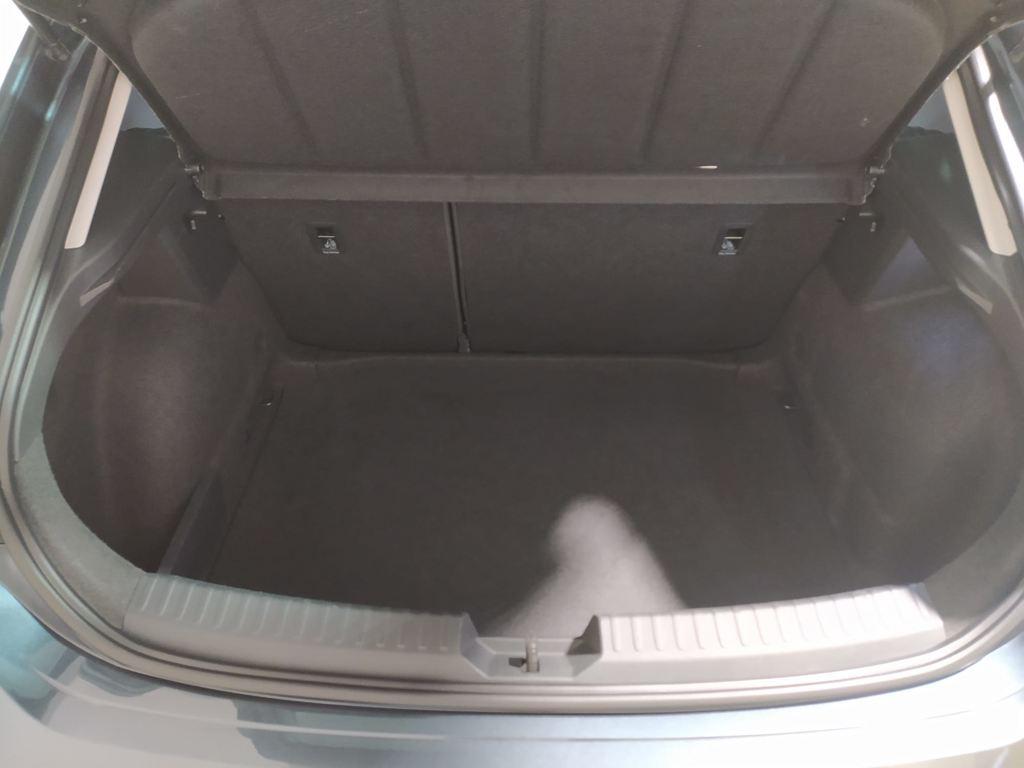 SEAT León 1.5 eTSI Style 25 Aniversario DSG 85 kW (116 CV) - 6