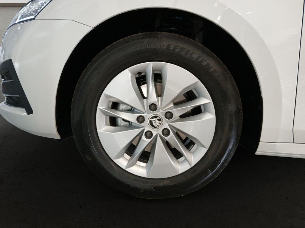 Skoda Octavia 1.5 TSI GNC Ambition Plus DSG 96 kW (131 CV) - 7