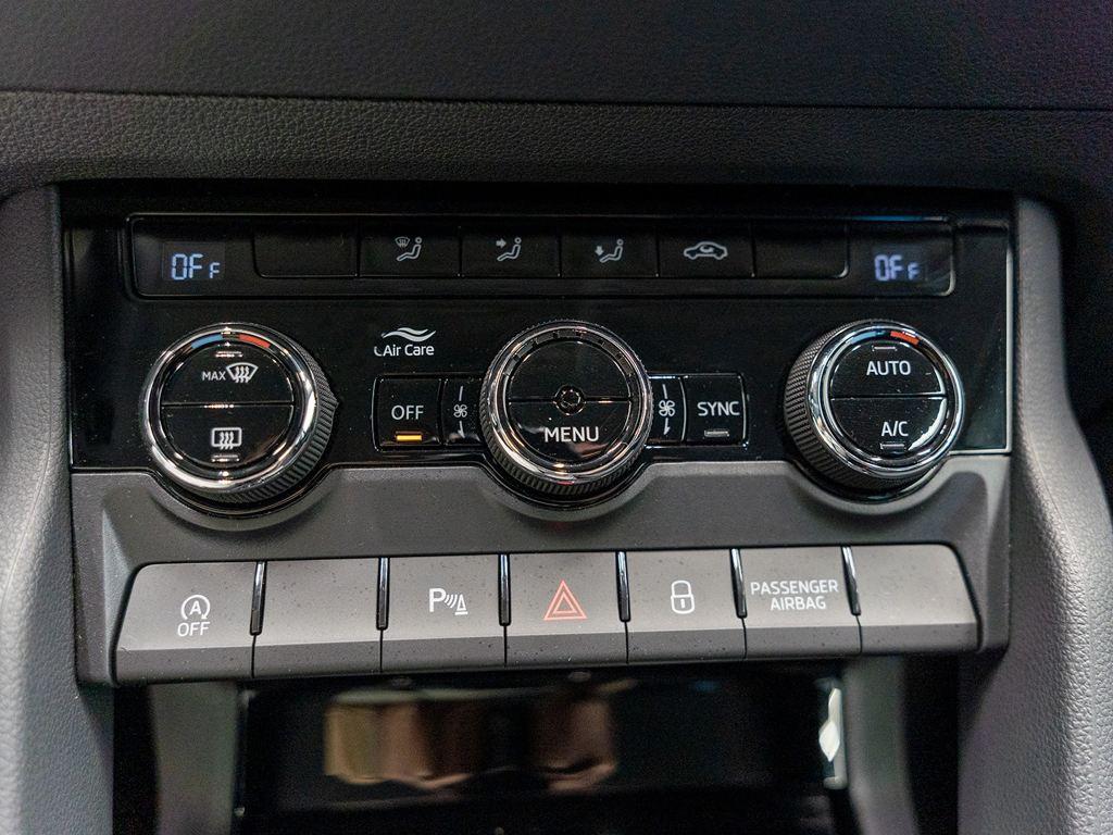 Skoda Karoq 1.5 TSI ACT Selection DSG 110 kW (150 CV) - 12