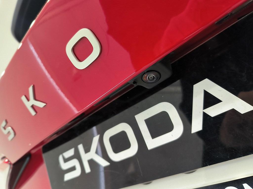 Skoda Elroq 85 82 kWh 210 kW (286 CV) - 9