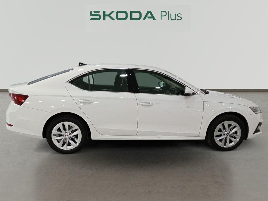 Skoda Octavia 2.0 TDI Selection DSG 110 kW (150 CV) - 2
